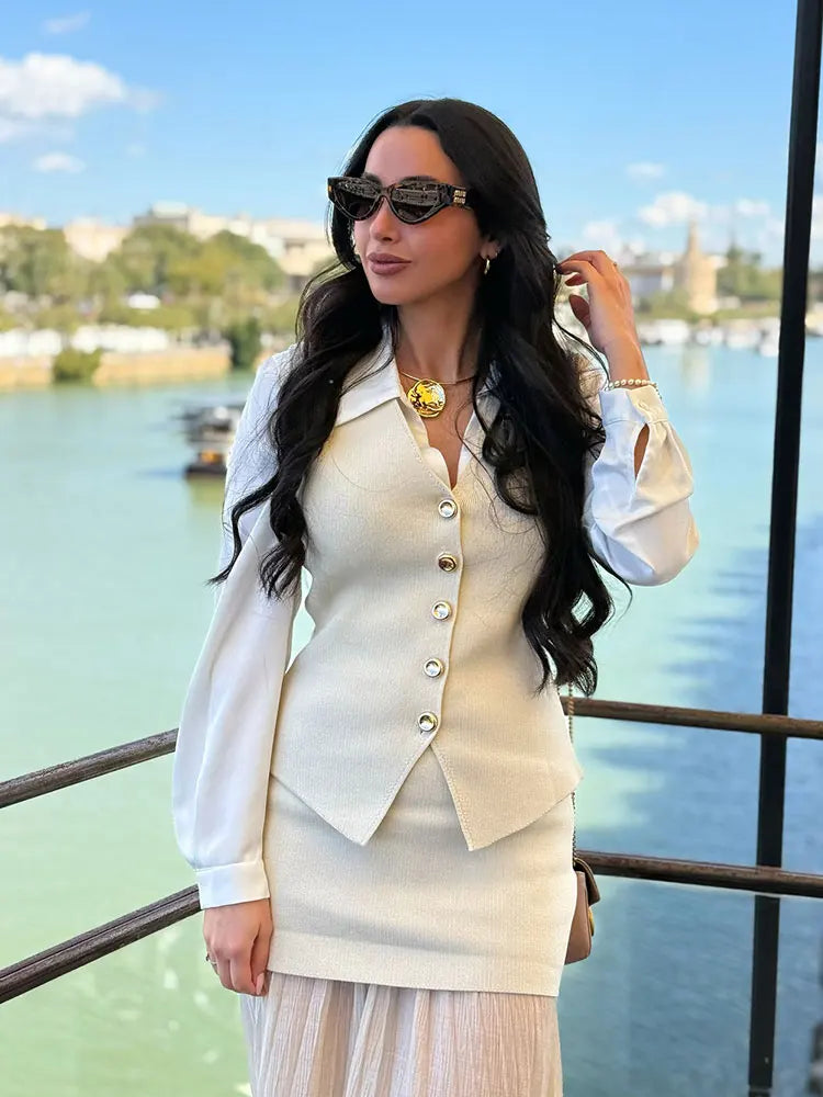 Zweiteiliges – Strickweste + Patchwork-Rock