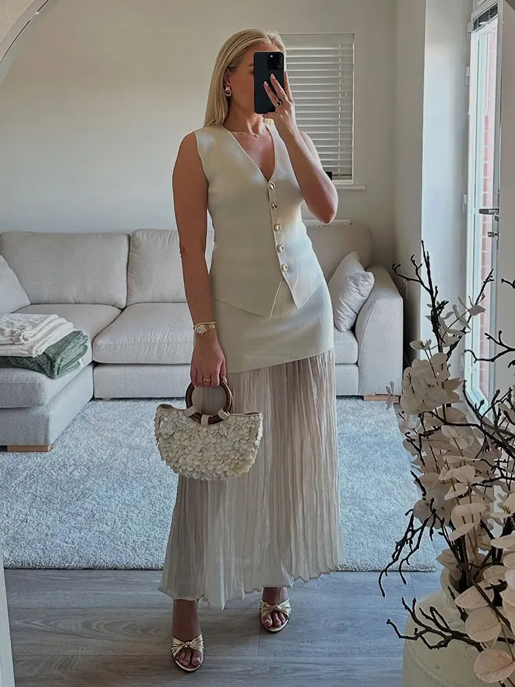 Zweiteiliges – Strickweste + Patchwork-Rock