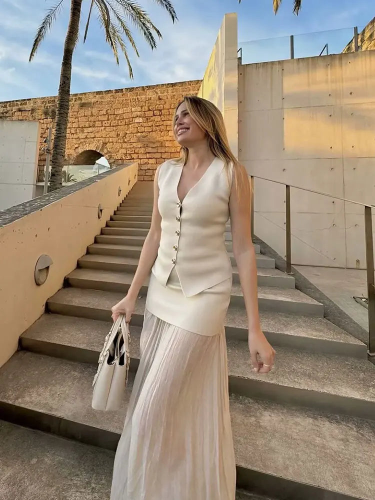 Zweiteiliges – Strickweste + Patchwork-Rock