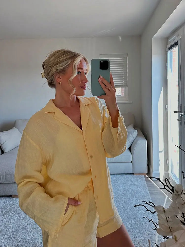 Zweiteiliges – Hemdbluse mit Revers + Relaxed Shorts